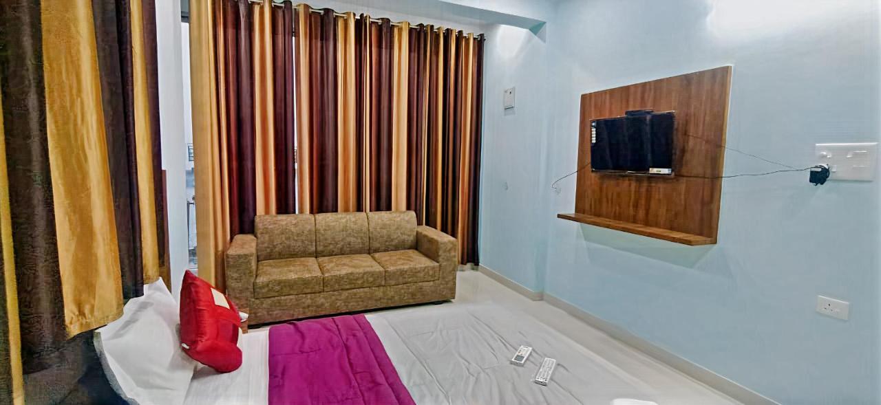 Hotel Comfort Inn Homestay Dehradun Bagian luar foto