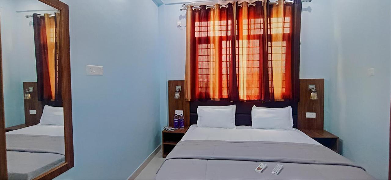 Hotel Comfort Inn Homestay Dehradun Bagian luar foto