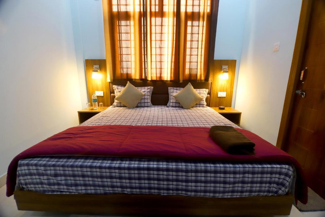 Hotel Comfort Inn Homestay Dehradun Bagian luar foto
