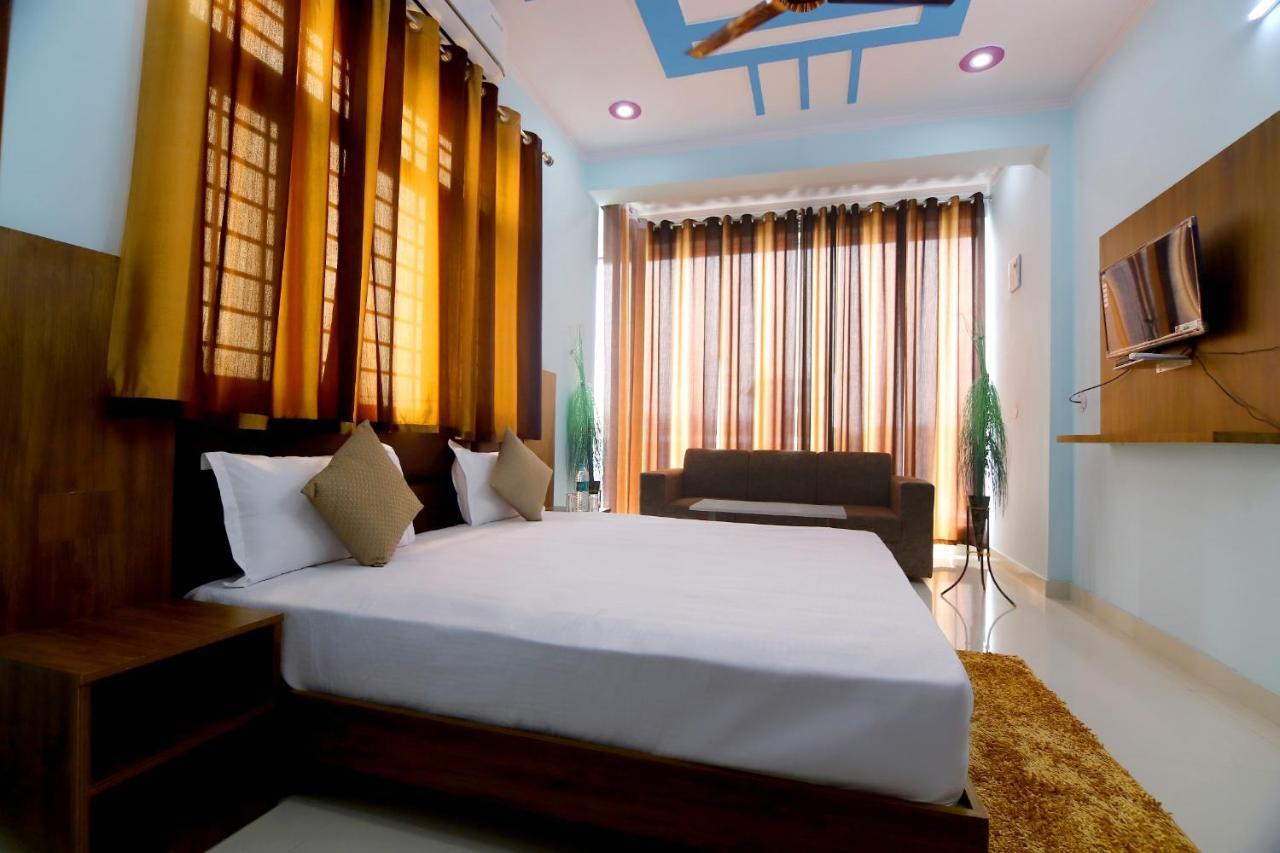 Hotel Comfort Inn Homestay Dehradun Bagian luar foto