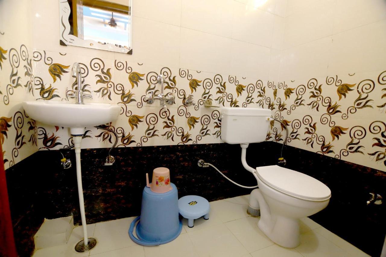 Hotel Comfort Inn Homestay Dehradun Bagian luar foto