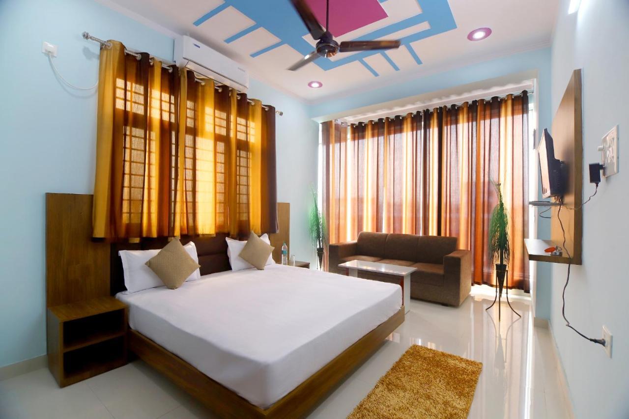 Hotel Comfort Inn Homestay Dehradun Bagian luar foto
