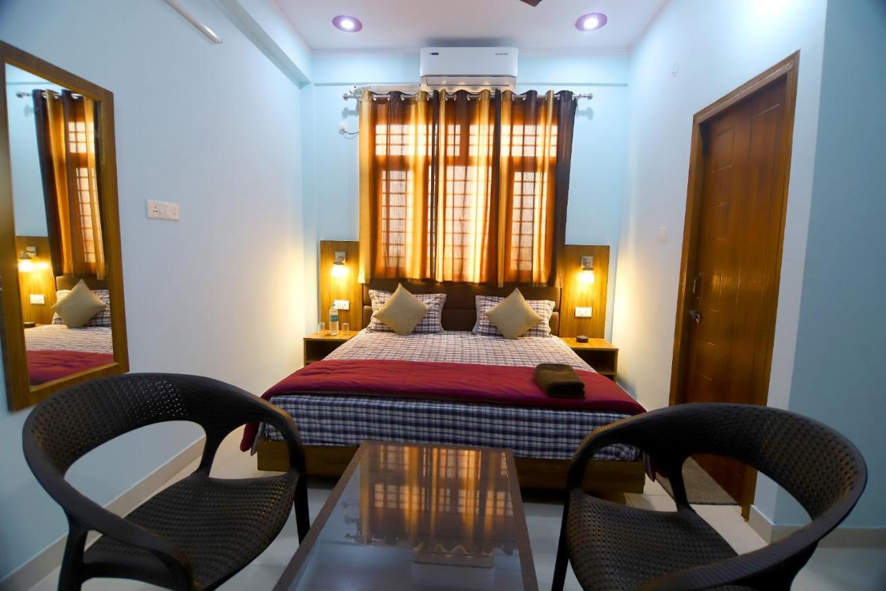 Hotel Comfort Inn Homestay Dehradun Bagian luar foto