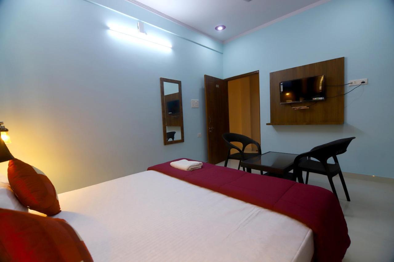 Hotel Comfort Inn Homestay Dehradun Bagian luar foto
